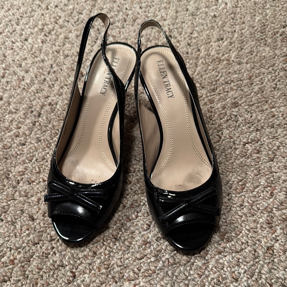 Ellen Tracy Black Patent Leather Slingback Heels